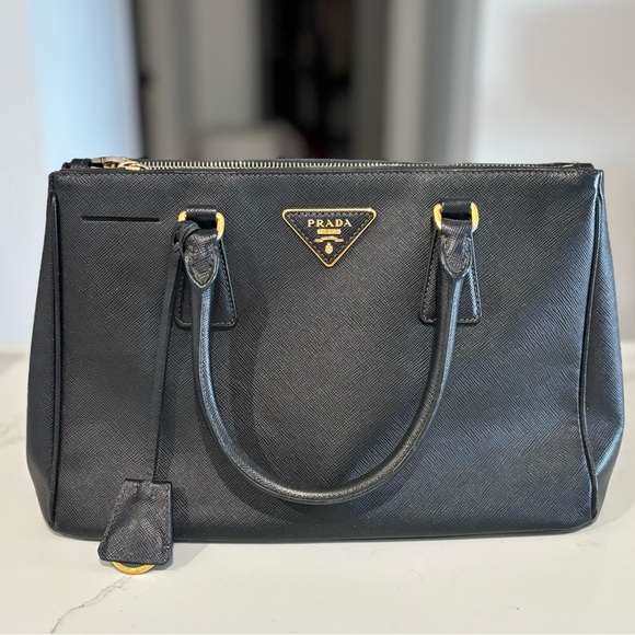 Prada Galleria Saffiano leather bag - Picture 1 of 9